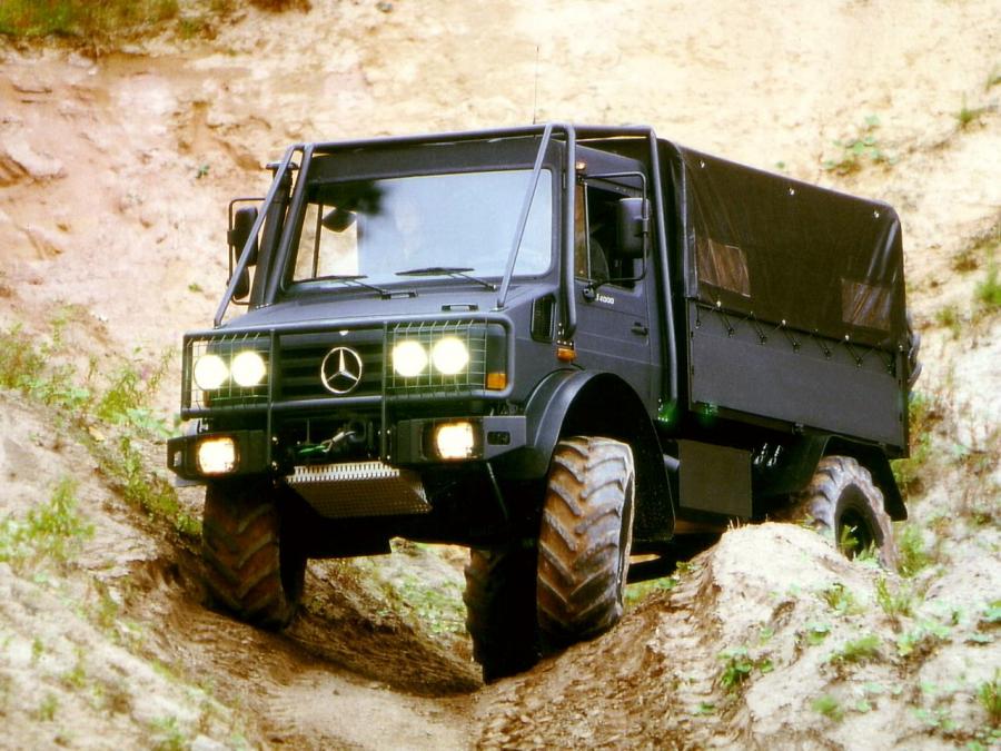  Mercedes-Benz Unimog U4000 2000 года  (фото 1 из 5)